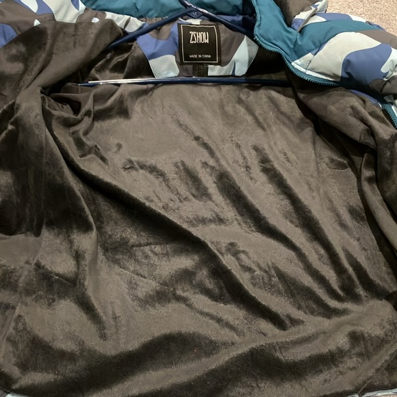 ZShow Brand Camouflage Coat - Picture 8 of 8